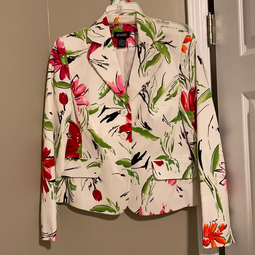NWT Studio G spring Easter jacket size 4
